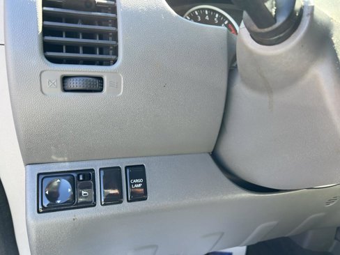 Used 2019 Nissan Frontier SL image 29