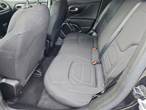 Used 2022 Jeep Renegade Latitude image 31