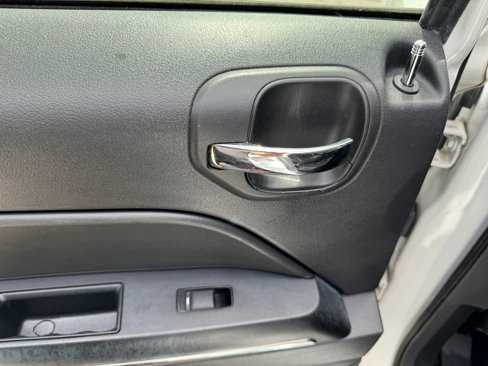 Used 2012 Jeep Patriot Limited w/ Sun/Sound Group image 39