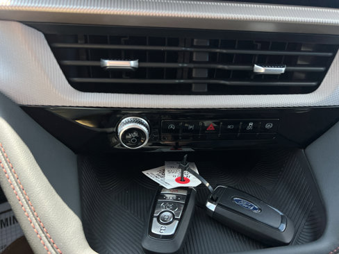 New 2025 Ford Explorer Active w/ Active Comfort Package image 24