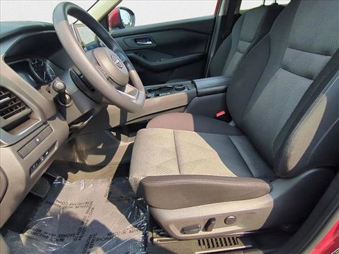 Used 2024 Nissan Rogue SV image 19
