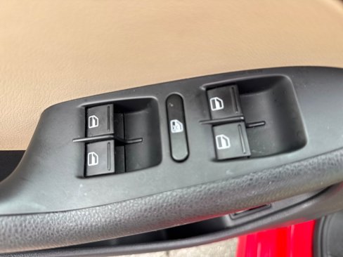Used 2012 Volkswagen Jetta SE image 12