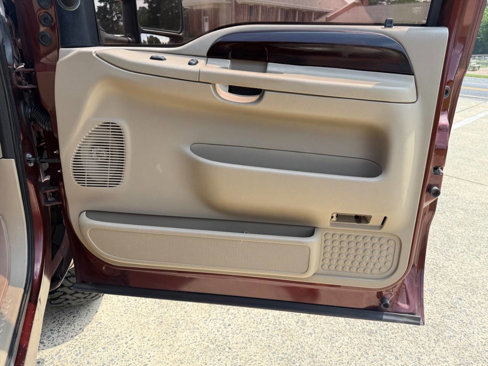 Used 2006 Ford F350 King Ranch image 23