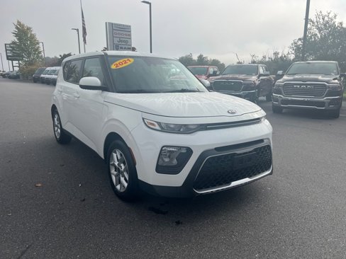 Used 2021 Kia Soul S image 1