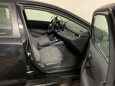 Used 2022 Toyota Corolla LE image 34