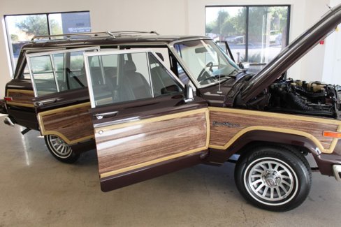 Used 1989 Jeep Grand Wagoneer image 52