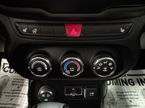 Used 2017 Jeep Renegade Trailhawk image 41