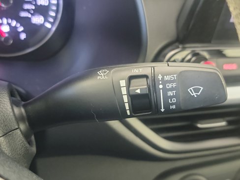 Certified 2022 Kia Forte LXS w/ LXS Technology Package image 28