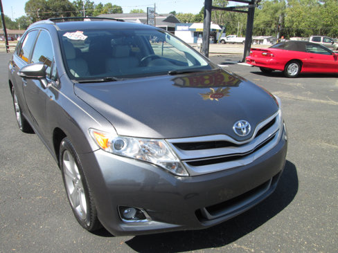 Used 2015 Toyota Venza XLE image 10