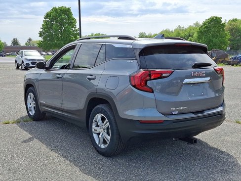 Used 2020 GMC Terrain SLE w/ Driver Convenience Package image 8