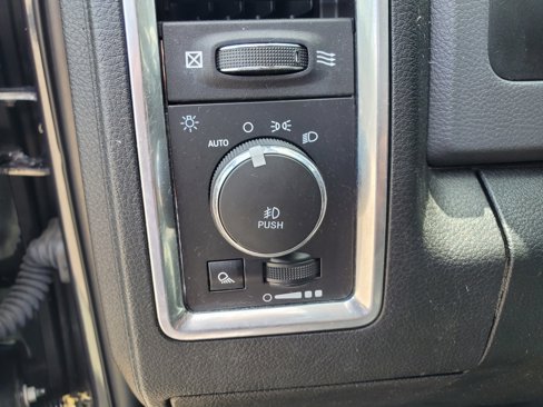 Used 2018 RAM 1500 Big Horn image 11