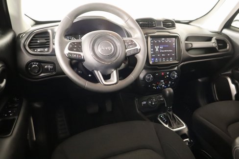 Used 2023 Jeep Renegade Latitude image 2