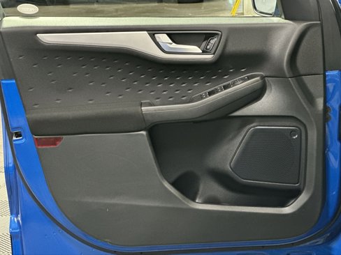 Used 2020 Ford Escape SE image 15