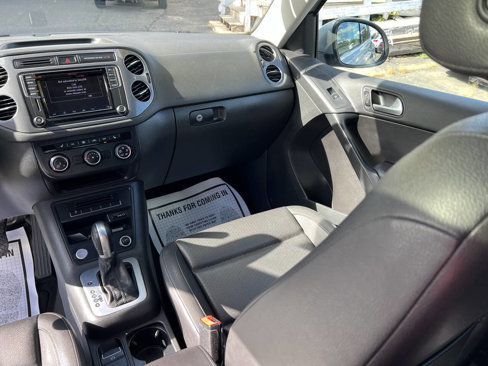 Used 2017 Volkswagen Tiguan Wolfsburg Edition image 18