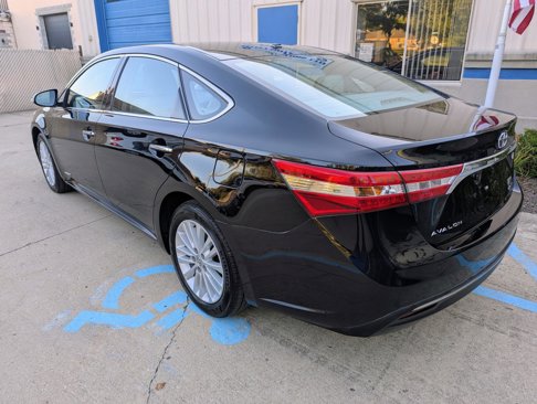 Used 2014 Toyota Avalon Limited image 4
