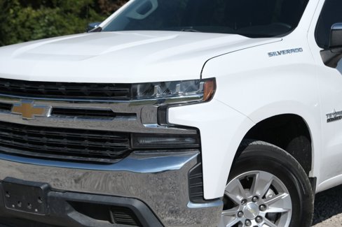 Used 2020 Chevrolet Silverado 1500 LT w/ Texas Edition image 28