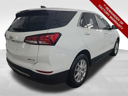 Used 2023 Chevrolet Equinox LT w/ Driver Convenience Package image 2