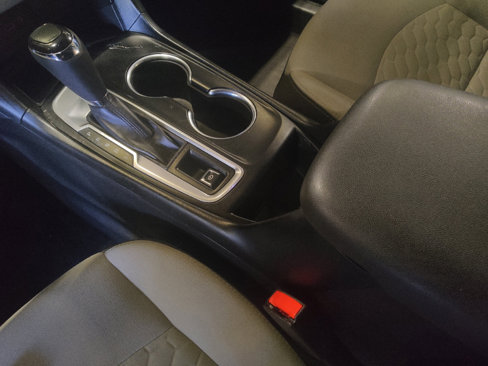 Used 2019 Chevrolet Equinox LS w/ LS Convenience Package image 26