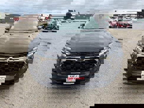 New 2025 Chevrolet Trax LS w/ LS Convenience Package image 2