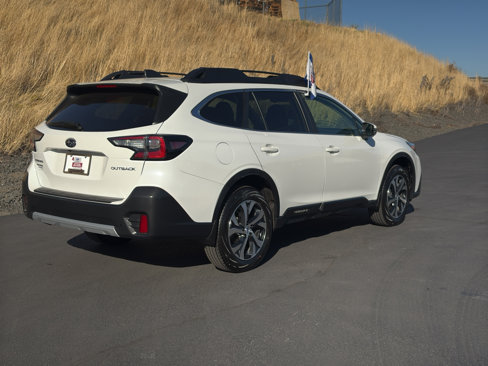Used 2020 Subaru Outback Limited w/ Popular Package #2 image 3