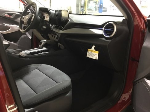 New 2026 Chevrolet Trax LS w/ LS Convenience Package image 45