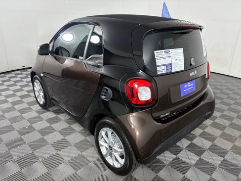 Used 2018 smart fortwo electric drive image 5