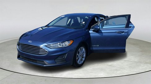 Used 2019 Ford Fusion SE image 10