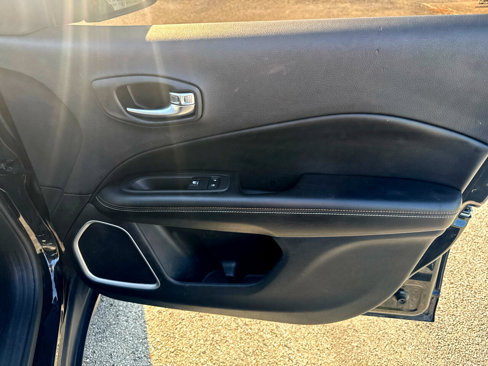 Used 2019 Jeep Compass Latitude image 8