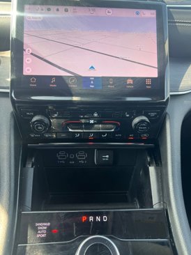 Used 2023 Jeep Grand Cherokee L Limited image 25