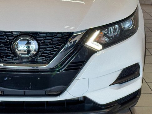 Used 2022 Nissan Rogue Sport S image 13