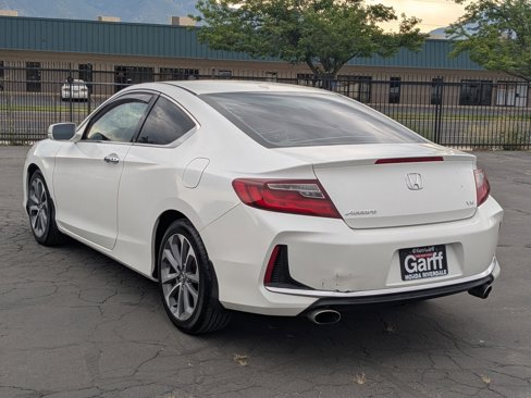 Used 2017 Honda Accord EX-L image 8