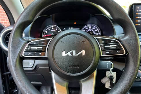 Certified 2023 Kia Forte LXS w/ LXS Technology Package image 21