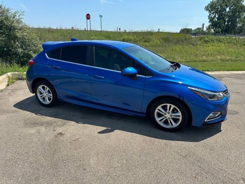 Used 2018 Chevrolet Cruze LT w/ RS Package image 41