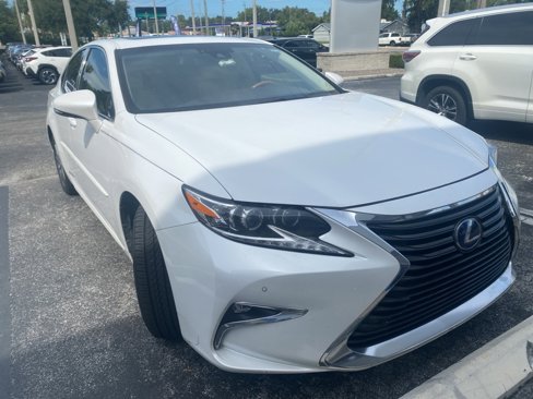 Used 2018 Lexus ES 300h image 5
