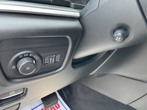 Used 2021 Jeep Grand Cherokee L Limited w/ Luxury Tech Group II image 19
