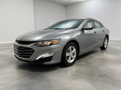 Used 2024 Chevrolet Malibu LT image 3
