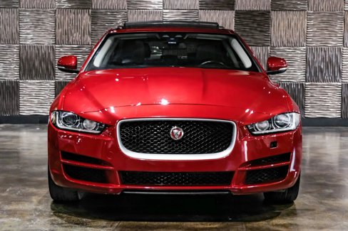Used 2017 Jaguar XE Prestige image 6