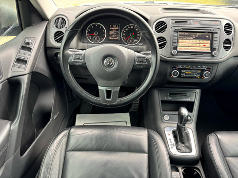 Used 2012 Volkswagen Tiguan SEL image 18