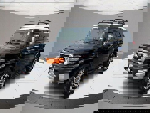 Used 2014 Toyota FJ Cruiser 2WD w/ Convenience Package image 9
