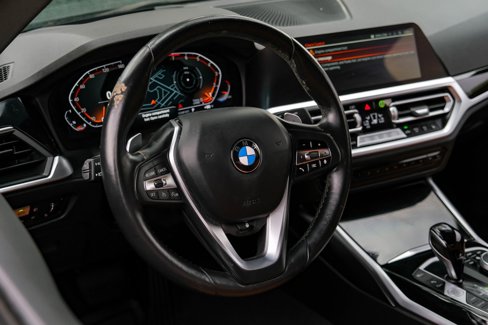Used 2022 BMW 230i Coupe w/ Premium Package image 12