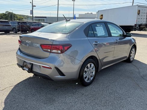 Used 2022 Kia Rio S image 3