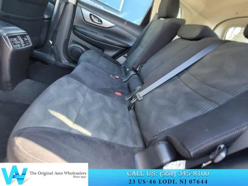 Used 2015 Nissan Rogue SV image 11