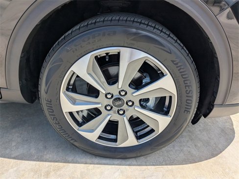 Used 2023 Ford Escape Platinum image 10