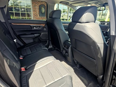 Used 2017 Honda CR-V Touring image 18