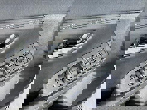 New 2025 Nissan Sentra SV image 18