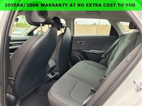 New 2025 Kia K4 LXS image 6