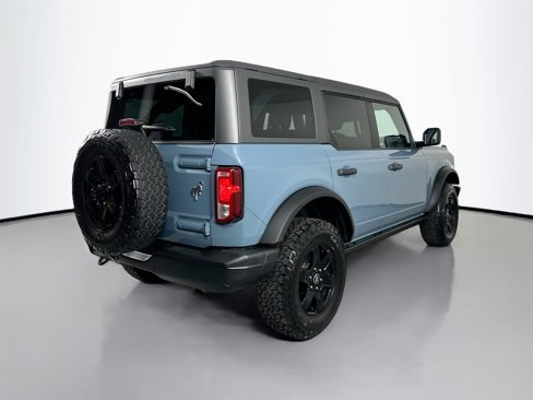 Used 2023 Ford Bronco Black Diamond image 6