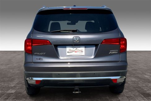 Used 2017 Honda Pilot Touring image 5
