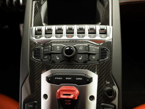 Used 2014 Lamborghini Aventador LP 700-4 image 29