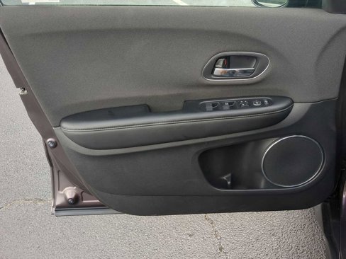 Used 2019 Honda HR-V EX image 11